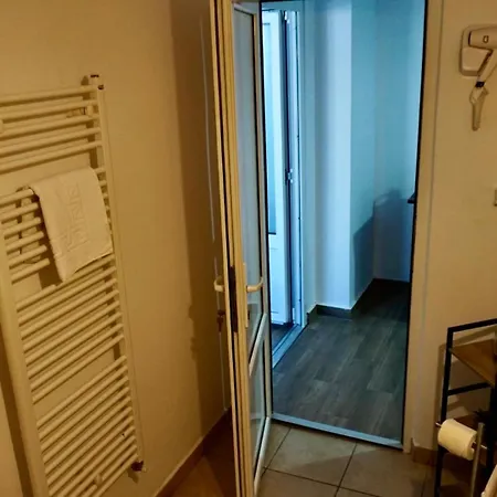 Chic And Sunny Downtown * Брашов