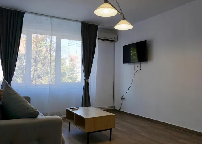 Апартаменты Chic And Sunny Downtown *