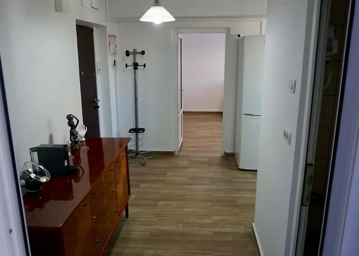 Апартаменты Chic And Sunny Downtown